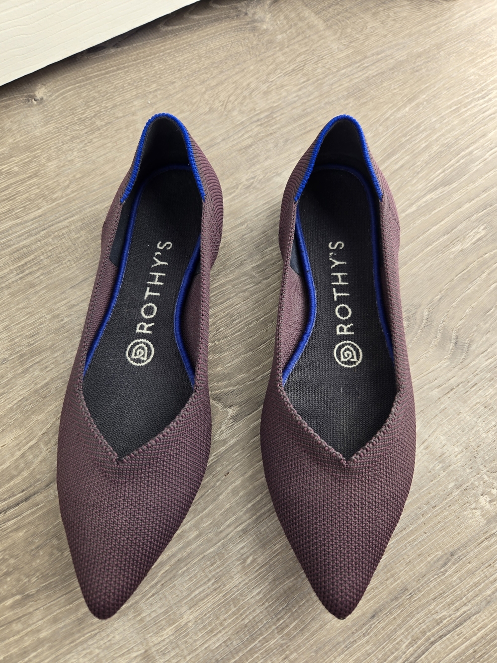 Rothy's Pointed Knit Flats Port Wine with Blue Trim 6.5 Rare Color